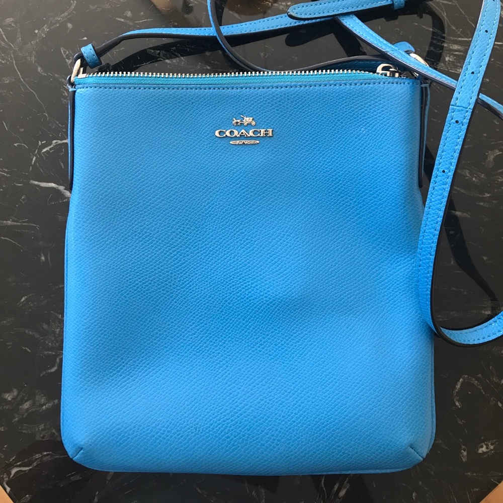 Coach | kitt messenger blue crossbody bag
